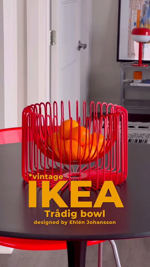 🚨 Vintage alert 🚨
Rewinding back to the 90s ⏪

Meet TRÅDIG, the iconic bowl designed by Ehlén Johansson for IKEA.

Bright red, metal, and still making fruit look extra juicy decades later. 🍎🍊

A true staple in my IKEA collection—and one I’m very happy to own ❤️

Save this for later ✨

#ikea #designtok #vintageikea #apartmenttherapy #somewhereiwouldliketolive 

@ikeacanada @ikea @ikeaswitzerland @ikeadanmark @ikeadeutschland @ikeafrance @ikeabelgium @ehlenjohansson