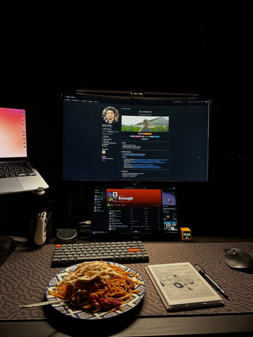 6. App on this month. Basic minimalistic design and maximum functionality. Less is more is motto. Btw collabs are coming. Keep grinding guys AND i did the pasta its really good 🤙🏻 #code
