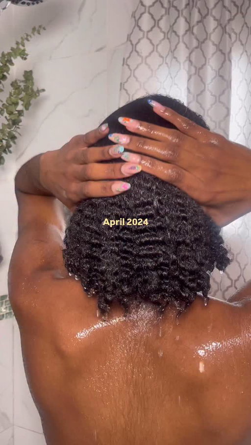 My hair can finally fit in a clip 😀🥳 

I do miss the bob sometimes though 🥲