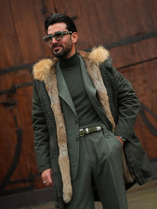 Pitti Uomo 109 🇮🇹 - Day 3

Wearing @kambespoke made to measure Khaki Rugby Flannel Suit and Khaki @melikkamstore pure wool turtleneck.

#pittiuomo #pitti109 #pu109 #italy #florance vintage streetstyle melikkam kambespoke melikkamstore remarkabletailoring