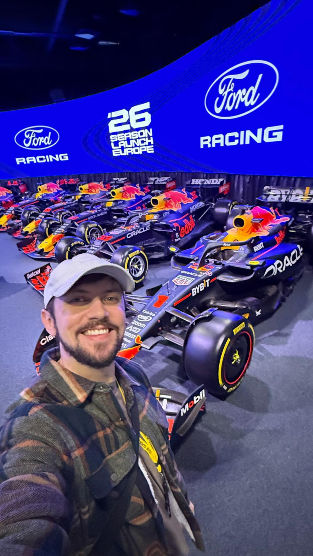 From Detroit to Milton Keynes, Ford & Red Bull have kicked off launch season in style!

Thanks so much for the invite @forduk (also, what a livery 🤩)

#FRSeasonChallenge26 #ad