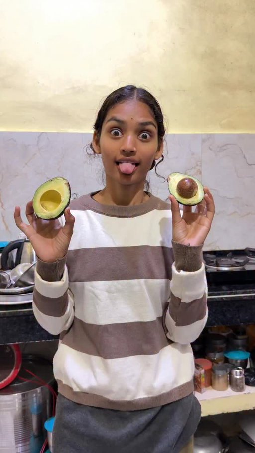 Pehli baar avocado 🥑khaya waaaaah🤮😂
.
.
#misshosiyar #viral #reels #shorts #minivlog