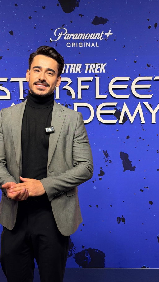 Such a special night ✨🚀

I was invited by @paramountplusca and @pinkdreams.inc to attend the exclusive premiere of @startrek : Starfleet Academy.

From the red carpet with the cast, to a special talk with the actors, and watching the first episode before the official release, this experience was truly unforgettable.

The level of production of Starfleet Academy is incredible.
Everything feels big, cinematic, and so well done.

If you love @startrek or great sci-fi stories, this is a must watch.
Streaming now on Paramount+ Canada 🚀✨

Video by @emanuel.vasconcelos

#StarTrek #StarfleetAcademy #Toronto #TorontoEventos #TorontoNightlife #ParamountCanada