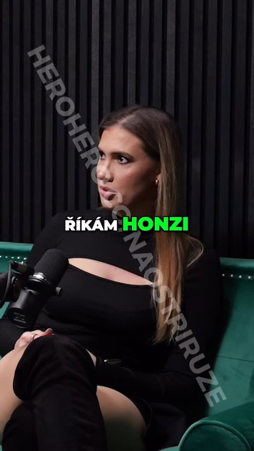 EXKLUZIVNĚ!
Naším hostem je Sabina Pšádová – vítězka loňského Bachelor 🌹

Otevřeně komentuje letošní sérii, řeší, co se děje za kamerami…
a hlavně 👉 mluví o svém vztahu s Jan Solfronk.

💔 Co skutečně stálo za jejich rozchodem?
🎭 Co ji letos v Bachelorovi nejvíc překvapilo?
👀 A co si myslí o aktuálním dění, které všichni řeší?

#bachelorcz #sabinapsadova  #exkluzivne #bezfiltru
