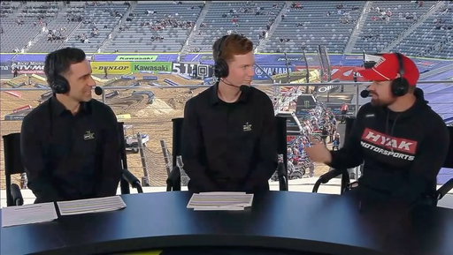 2023 @Daytona 500 winner @StenhouseJr in the house today 🎤 

#SupercrossLIVE #SMX #Nascar