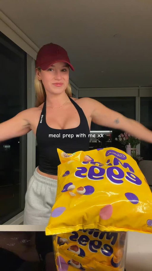 Best meal prep of the year @cadburyireland 

Full fit is @dfyne.official