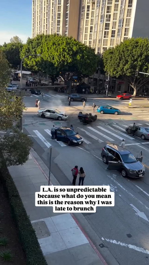 Watching a TV show film in the streets of Downtown is so L.A. 🤣 #meme #culture #mysecretla
📹: @imdjtech
