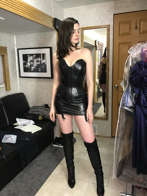 Daphne Kluger-rubber-dress-Ginger-heart-wooden-spoon- homemade-Zootopia-Halloween-I-voted-with-a-smile. 2016 was wholesome but also latex?