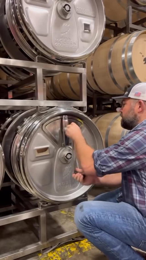 Did you know about stainless steel wine barrels? @joethewinemaker teaches us all about it.