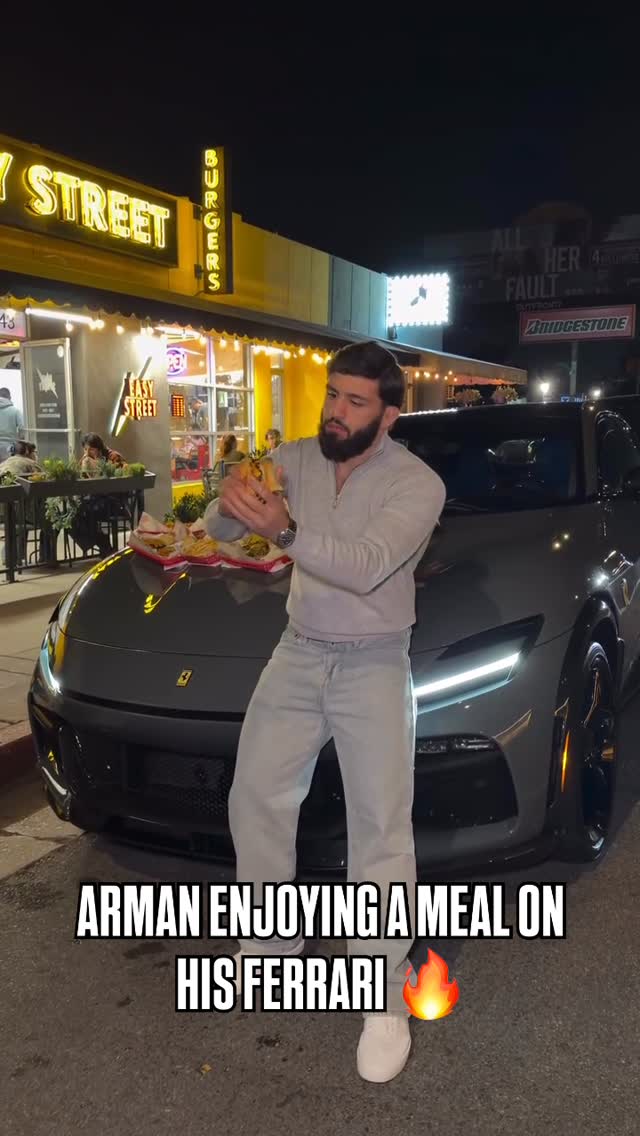 Arman Tsarukyan enjoying Bugers and Fries on a New Ferrari Purosangue 😳