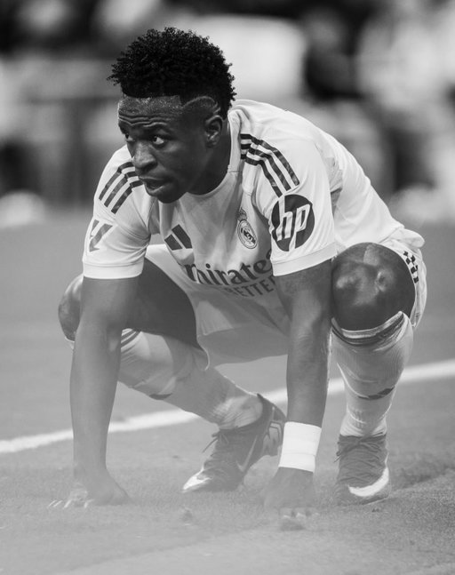 🚨❤️‍🩹 Real Madrid players and board of directors are “𝐒𝐀𝐃 𝐀𝐍𝐃 𝐃𝐈𝐒𝐀𝐏𝐏𝐎𝐈𝐍𝐓𝐄𝐃” after many fans booed at them at the Bernabéu, says Cope 😞🛑

“The club feels some fans only supporting the players when things are going well… this has 𝐬𝐮𝐫𝐩𝐫𝐢𝐬𝐞𝐝 them”.

“The message from the locker room after that game against Levante is: if you only applaud us in glory but vanish in defeat, you were 𝐍𝐄𝐕𝐄𝐑 𝐎𝐍𝐄 𝐎𝐅 𝐔𝐒”. 💔