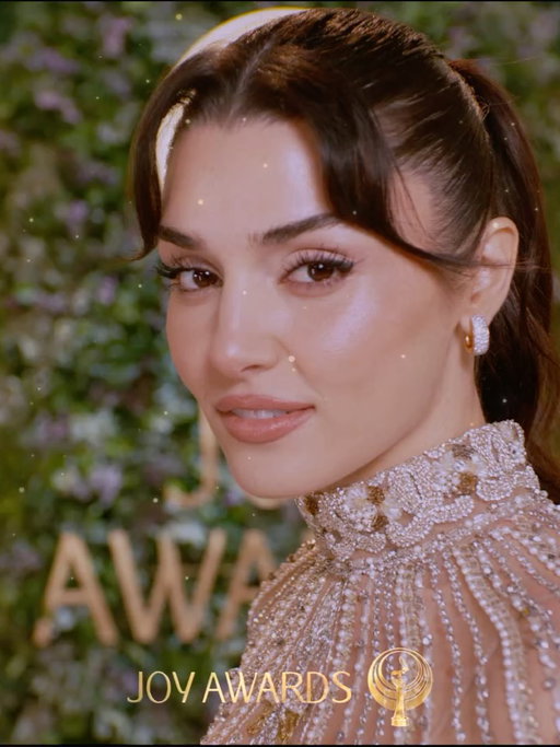 I’m filled with joy to be back with you at the Joy Awards. @joyawards ⭐️
Thank you so much for your warm applause and support, even if my attempt to speak your language was far from perfect. ☺️💓
A special thank you to my talented friends for getting me ready for this evening. 
@begumesenyilmaz💓 @nesriincann💓 ,I felt absolutely wonderful wearing this stunning Elie Saab dress. 💫@eliesaabworld 
Shukran! 🙏🏻 
#joyawards #riyadhseason 
#işbirliği