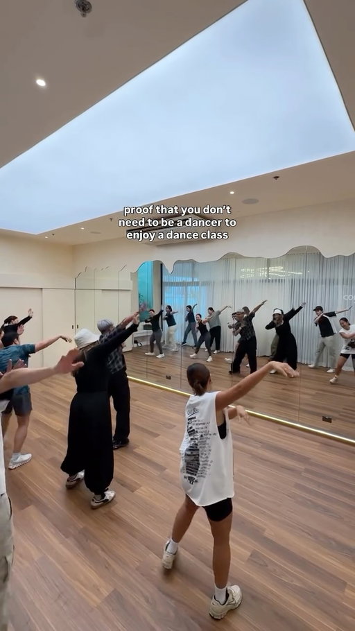 Beginner dance = memory training in disguise 😆💃🏻

Join us for dance class every Saturday! ✨

We’re taking song requests so comment your faves below. 👀🎶

[𝘣𝘦𝘨𝘪𝘯𝘯𝘦𝘳 & 𝘪𝘯𝘵𝘦𝘳𝘮𝘦𝘥𝘪𝘢𝘵𝘦 𝘭𝘦𝘷𝘦𝘭] 

📍𝐂𝐞𝐝𝐨 𝗪𝐞𝐥𝐥𝐧𝐞𝐬𝐬, 𝐒𝐚𝐥𝐜𝐞𝐝𝐨 𝐕𝐢𝐥𝐥𝐚𝐠𝐞, 𝐌𝐚𝐤𝐚𝐭𝐢
🕺🏻𝐓𝐞𝐚𝐜𝐡𝐞𝐫 𝐓𝐢𝐤
⏰ 𝟏𝐏𝐌