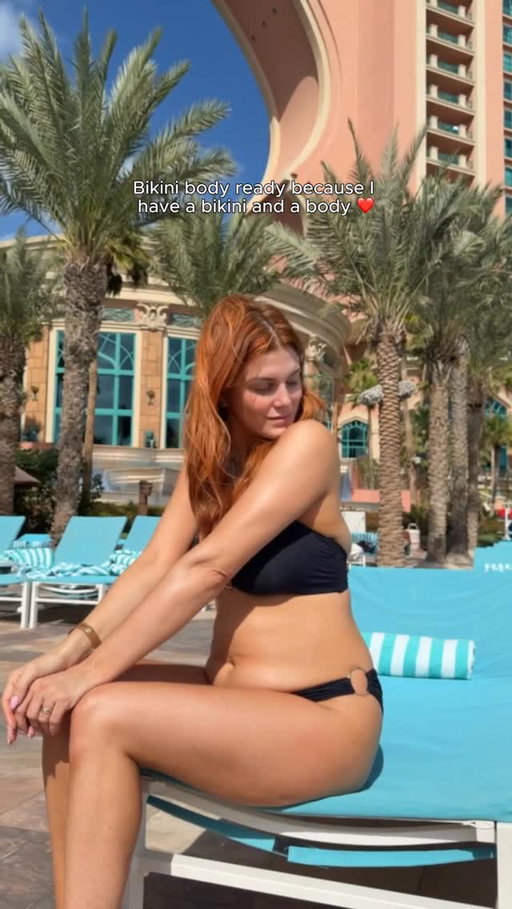 This isn’t just SkinnyTok. 

In a world that feels like we’re under more and more pressure to shrink, here’s a reminder that health, happiness and confidence doesn’t come from being the smallest version of yourself. And I have more confidence in my body now than I ever did before. And I’m proud of that, and I never want my daughter to see me hating on my body, and I want the same for you. 🎀