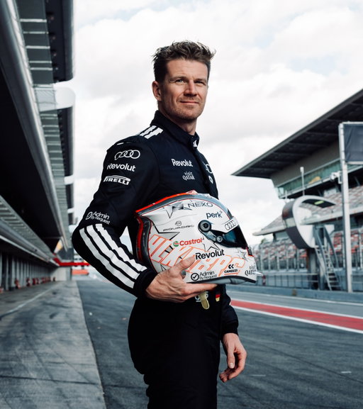 A special one. 
My 2026 helmet colours 😎

Final race suit & car design will follow on Tuesday!