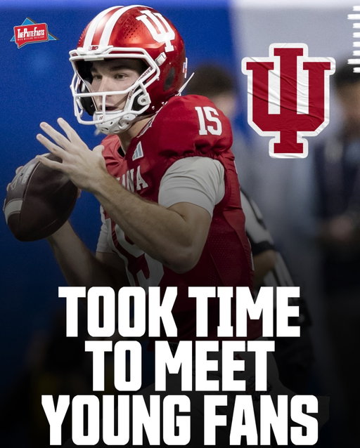 Indiana Quarterback Fernando Mendoza took time to sign autographs from young Hoosier fans 🥹

Indiana quarterback Fernando Mendoza took time to meet and sign autographs for young Indiana fans on Saturday.

Mendoza is a class act and is sure to make good impressions with every team that he meets with in the NFL Draft process.

Mendoza has totaled 3,349 yards, 41 touchdowns, and just six interceptions in 15 games for the Hoosiers this season.

Mendoza would be the first quarterback since Joe Burrow in 2019 to win the Heisman Trophy and the College Football Playoff in the same season.

No. 1 Indiana will meet and greet No. 10 Miami in the National Championship on Monday at 7:30 PM ET on ESPN.

Will Mendoza and Indiana take down Miami?🤔

#collegefootball #cfb #cfb26 #cfb25