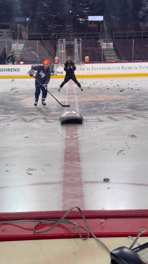 Little fun in @erieotters 🤣🤯🤯🤯