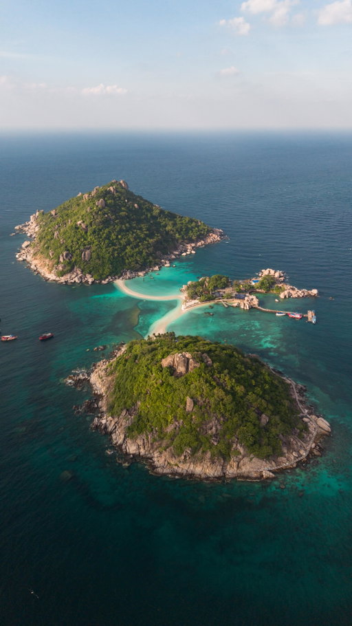 Don’t go to Koh Tao… without visiting this island 😍🏝️

Who is planning a trip to Thailand this year?🇹🇭

📍 Koh Nang Yuan, Koh Tao, Thailand 

The island is open from 10am to 3pm, admission is 250 baht per person ($8USD) and a shared long tail taxi boat is 300baht ($10USD) per person round trip which you can catch from Sairee Beach 🚤 

You can’t fly your drone whilst on the island (technically) there is a lot of island security knocking about so not worth the hassle however… If you want to fly your drone when there is nobody here you should drive to Dusit Buncha Resort after 3pm on Koh Tao there is a car park with a big opening that you can see the island clearly from 🚁

Send this to the person you want to explore here with 🌴🙌

#kohtao #kohnangyuan #thailand #tropicalisland #thailandtravel