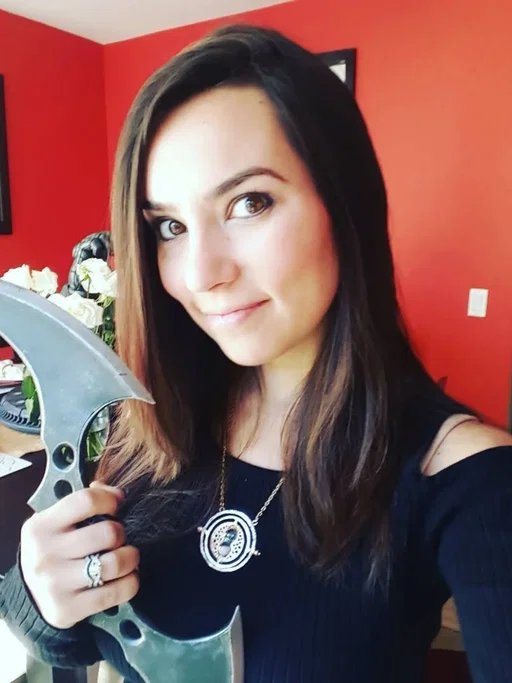 Took me FOREVER but I finally found a bunch of pictures from #2016 lol 📸🥰 #throwback #tenyearsago

2016 was a BIG year of transition for me... I was newly married and had left sourcefed to go on my next adventure

- took my dream honeymoon to new zealand (hobbiton!! 😭) 
- started my own production company 🤯 and worked with #comiccon and #geekandsundry (and made some amazing new friends along the way!)
- LOADS of cosplay 🦸🙌
- bought a house!! 🏡
- omg pregnant!! 🤰

Did I mention loads of cosplay? lol

What were you up to 10 years ago? ❤️