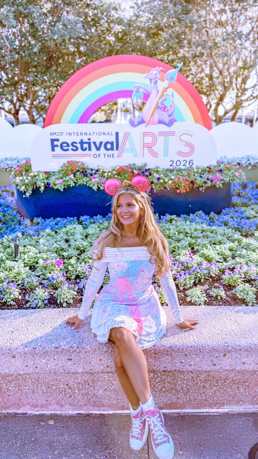 For EPCOT International Festival of the Arts 🌈🎨🖼️ 

Always the most fun!!! 🩵🩷 this is actually the same dress from last year!! I just thought it needed a little more paint! I mixed the paint with water so it would be easier to splatter and it was so cold!!! 🙈

I loveeee how it turned out!! And goes perfectly with my Aurora ears!!

#disneybound #disneymom #princessaurora