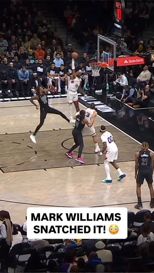 @markwilliams snatches it out of the air! 🤯