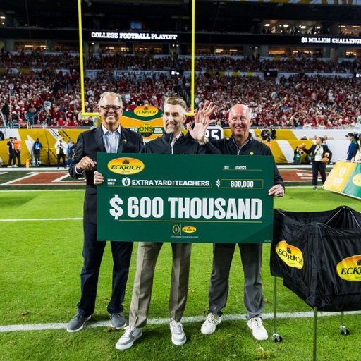 Smithfield Foods is proud to celebrate a championship moment that goes far beyond the game. Together, with our Eckrich brand, the Official Smoked Sausage and Deli Meat Sponsor of the College Football Playoff, we were thrilled to see ESPN’s Marty Smith take the field during the CFP National Championship in Miami. His three successful throws in the Eckrich® $1 Million Challenge for Teachers unlocked $600,000 to support educators nationwide through the CFP Foundation’s Extra Yard for Teachers initiative; a championship moment for all of us.