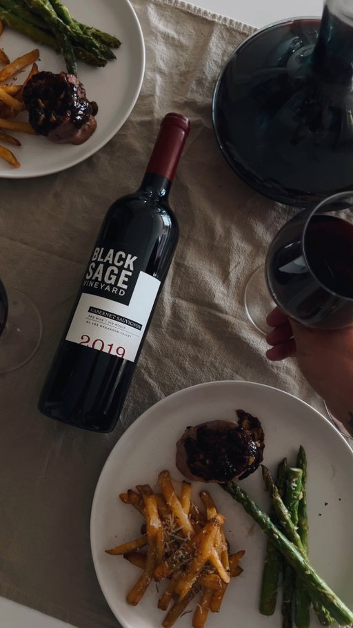 When dinner looks like this, you don’t rush it.

A perfectly cooked steak, our bold Cabernet Sauvignon, and the kind of evening that unfolds one pour at a time.

Black Sage Vineyard, Cabernet Sauvignon, BC red wine, Okanagan Valley wine, steak and wine pairing, premium Canadian wine, bold red wine