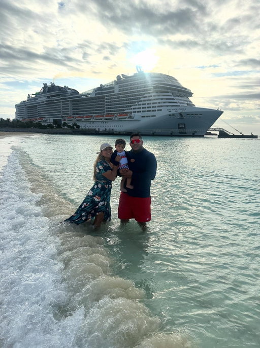 Nassau, Bahamas - Coco Cay Beach🚢 🇧🇸 

•
•
•

#firsttimecruising #cruisingwithatoddler #msccruisegrandiosa