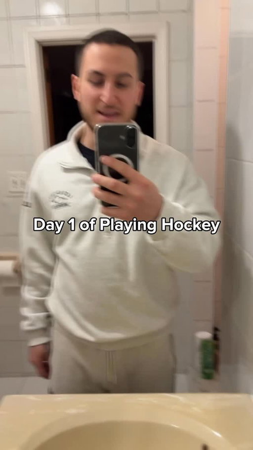 100% accuracy??🏒 @chuckinfists 

#lug #hockey