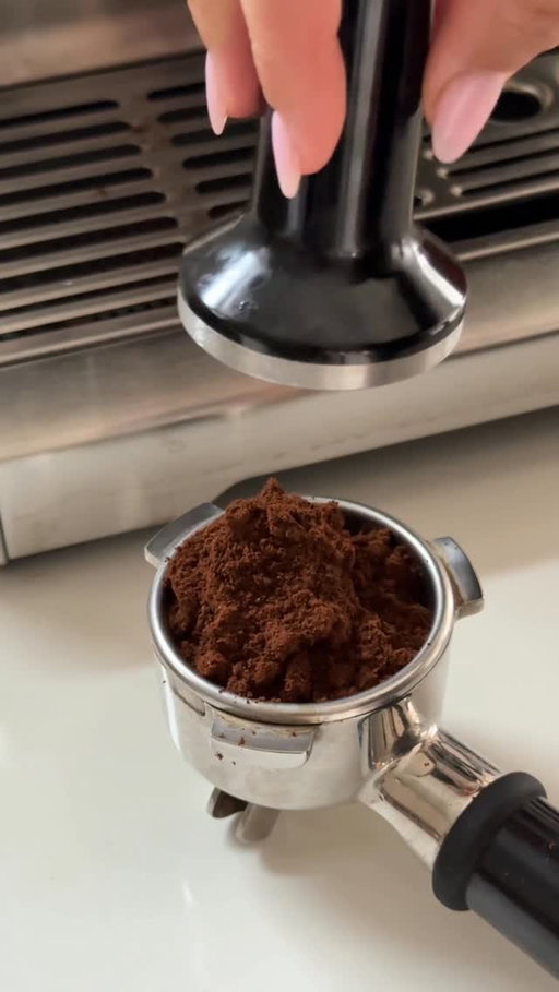 I also love making this protein mocha latte when i’m on the go by ordering a double shot of espresso at a coffee shop! 
☕️🍫

@fairlife #fairlifepartner