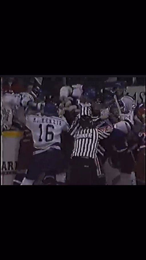 Junior hockey was a different breed back then👊🐺