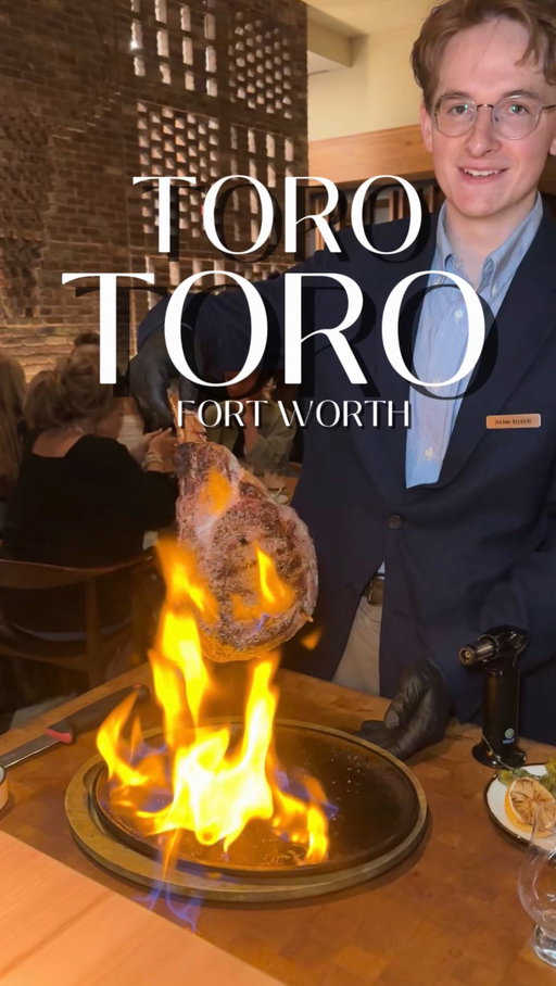 TORO TORO 🥩🍸 @torotorofw 

Buena comida, cócteles increíbles y un ambiente increíble🤌🏻 un steakhouse pan-latino en Downtown Fort Worth que es ideal para date night o una salida entre amigas.

Guárdalo y dime en los comentarios: ¿con quién vendrías? 👀👇🏼

📍 200 Main St, Fort Worth, TX 76102

#FortWorthEats #DFWFoodie #DateNightIdeas #GirlsNightOut #FortWorthRestaurants