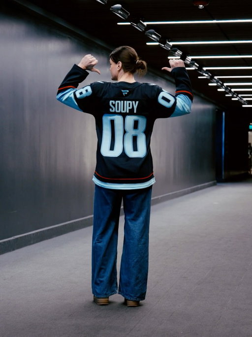 reppin’ the bestie, @soupy08, at our first game in Seattle 🫶