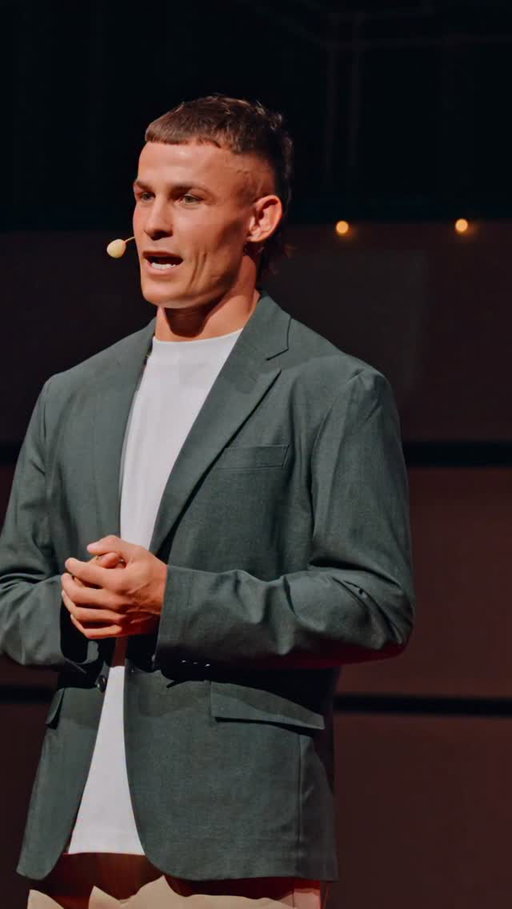 Don’t hold off having that hard conversation with the people you want in your life because of the uncomfortable nature of the conversation. Go to the places you feel most uncomfortable in order to grow 🤍 

My @tedx_official is out on YouTube. Find the link on my story 🚀 #chasinggreatness