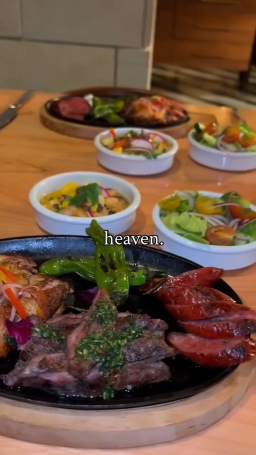 Step into lunch heaven with our $18 buffet. Featuring daily rotating salads, chilled appetizers, inspired sides, and the chef’s signature parrilla plate.

📸 : @downtownfortworth

#ToroToroFW #Lunch #GoodEats #WorthingtonRenaissance