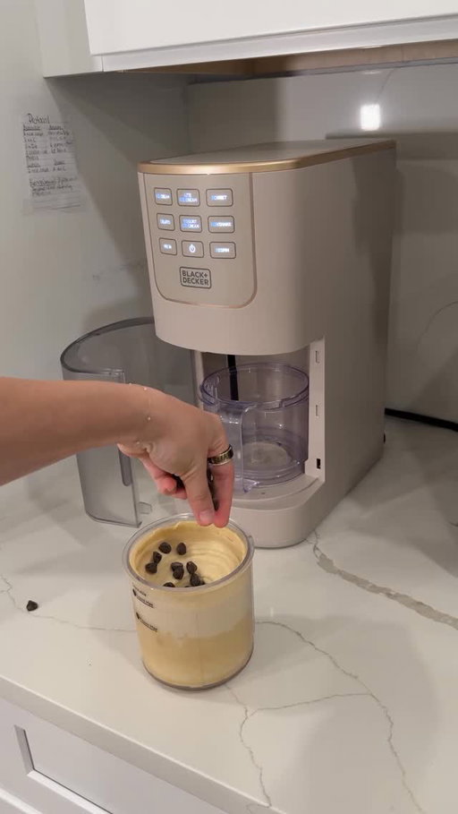Not to be dramatic, but this just changed dessert. 🍨

BLACK+DECKER™ Perfect Pint™. Now available at Amazon. #Icecreammaker #dessertinspo #homemadeicecream