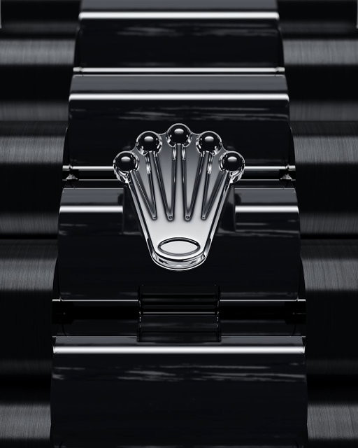 Crown to crown. The emblematic @Rolex logo adorns the Day-Date 40’s President bracelet and ice-blue dial – synonymous with the brand’s platinum watches.#Rolex #DayDate #OfficialRolexRetailer
