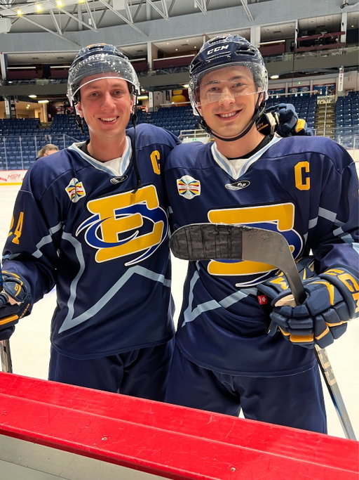 Viral Crave series Heated Rivalry brought #UofG talent to the ice with Guelph Gryphons stepping in to lend their skills and expertise both on and off-camera. 🏒

Third-year accounting student and former right winger Jonah De Simone is proud to leave his mark on the hit Canadian television show that quickly became an international phenomenon. Serving as the on-ice hockey double for lead actor Hudson Williams, who plays Shane Hollander, Jonah shared his hockey expertise on set, helping with skills, habits, and on-ice culture.

Read more about how Guelph Gryphons helped bring Heated Rivalry to life by clicking the link in our bio. 🔗

#UofGuelph #Hollanov #HeatedRivalry #Guelph