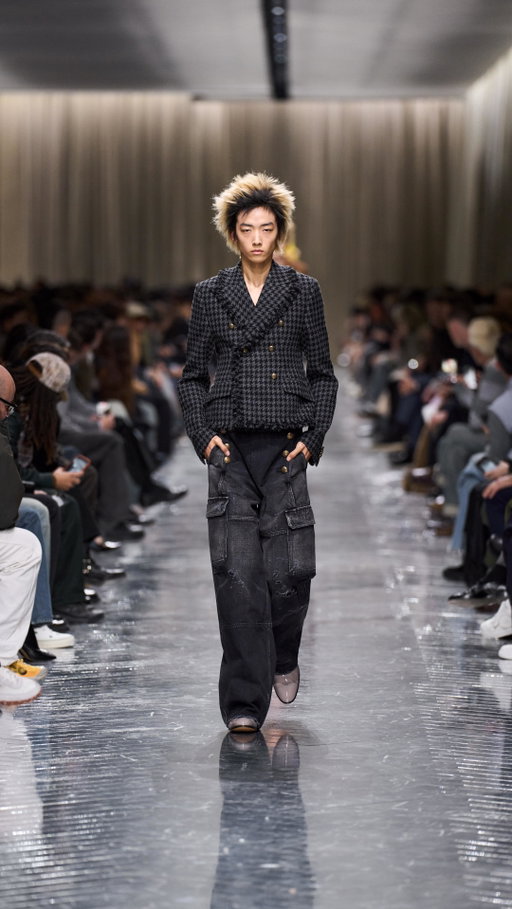 Dior Winter 2026-2027 by Jonathan Anderson.

Creative Direction Jonathan Anderson
Styling Benjamin Bruno
Make-up Peter Philips
Hair Guido Palau
Manicure Ama Quashie
Casting Ashley Brokaw
Movement Direction MJ Harper 
Production / Direction La Mode en Images
Show coordination Holmes Production
Music Frédéric Sanchez
 
#DiorWinter26
