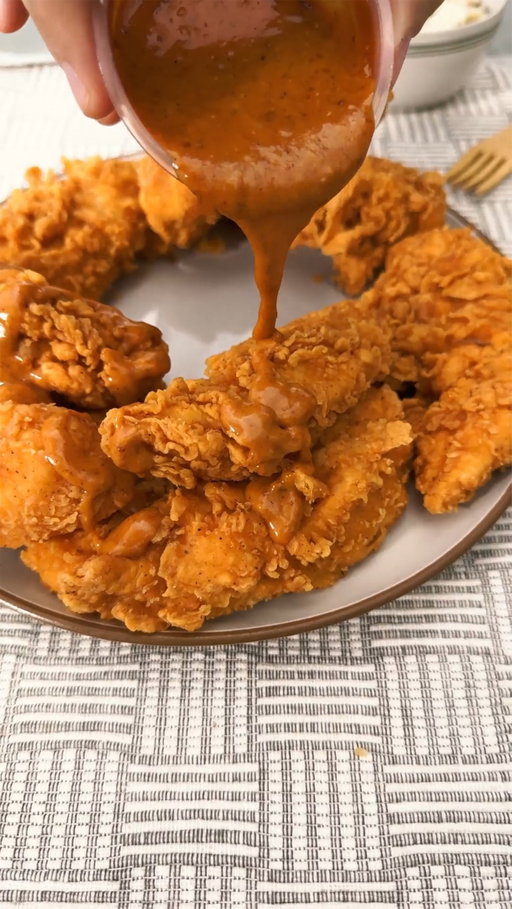 ✨ New ✨ 1930 Sauce! Tangy mustard, sweet honey, and a flurry of smoky spice. It’s a perfect match for dipping our tenders. Grab it in our Deli.