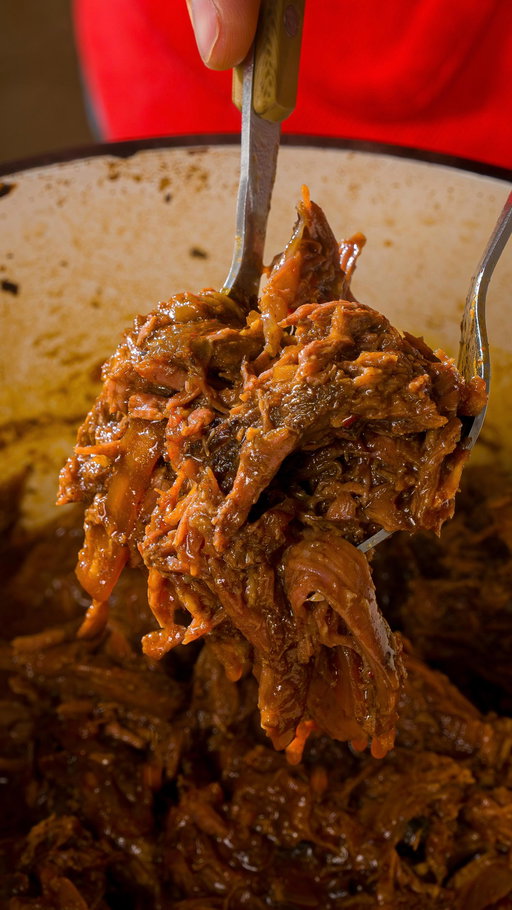 Save this recipe to your “Weeknight Dinners” collection!
•
Here’s what you need: 

3-4 lb chuck or blade roast
1 grated apple
1/3 cup gojuchang
1 medium onion diced
4 cloves garlic, minced
1 inch ginger minced
2 tbsp honey
2 tbsp apple cider vinegar
2 cups beef broth
1/2 cup low sodium soy sauce
1/2 cup chopped kimchi (optional but awesome)

•
Save this one folks! And comment “Recipe” to have the full recipe sent to you!