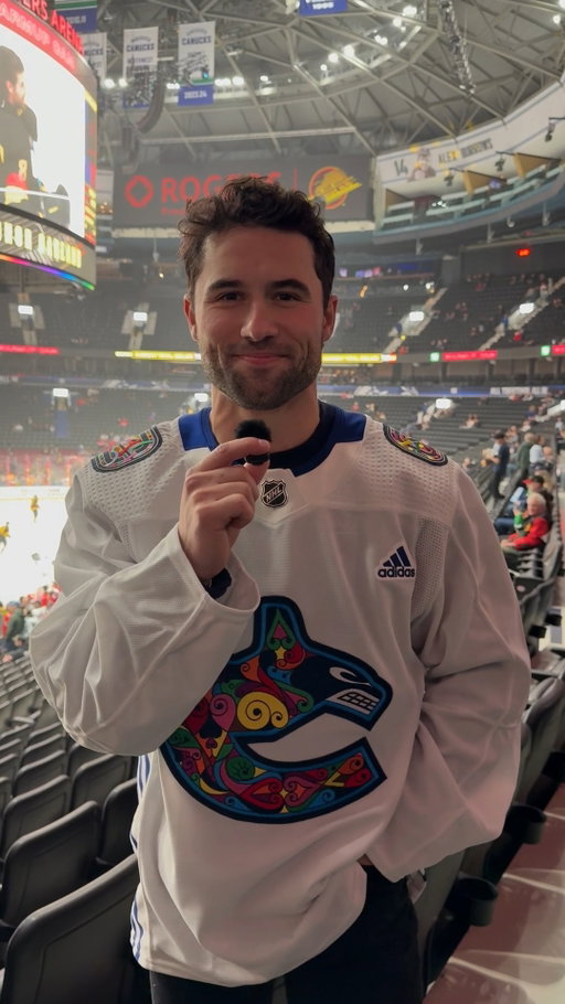 Robbie G.K. from Heated Rivalry checking in from #Canucks Pride Night!