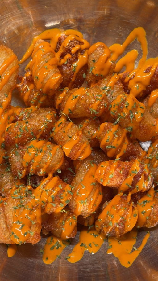 crispy chewy potatoes 🥔 had to try making it after seeing so many videos of the viral @gil_potato in korea 

if you don’t have a microwave you can just cook the blended potato mixture on a pan over the stove until it thickens

recipe link: https://erinscozykitchen.com/
recipe/crispy-chewy-potatoes/

or look up "erinscozykitchen chewy potato" on google and it should be the first link to pop up!

comment “recipe” to receive the full recipe via DM! the full detailed recipe is also on my website linked in bio! 

#crispy #potato #쫀득감자