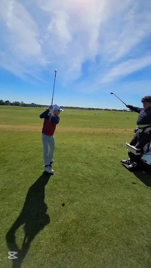 I’m only 11, but moments like this remind me why 
I love golf ❤️
A gentleman using a golf wheelchair stood up! And we tried a bouncing trick shot… and I caught the ball out of the air 😳⛳

Golf isn’t about limits — it’s about creativity, courage, and having fun together.
Would you try this shot? 👀🔥

#GolfTrickShot
#AdaptiveGolf
#JuniorGolfer
#GolfReels
#GolfInspiration

Thank you Mr Max Togisala for taking the time to do a trick shot together.  YOU ROCK ! 💪🔥⛳️