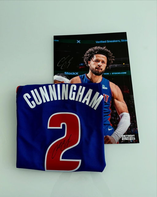 Giveaway for our All-Star ⭐️
 
Enter Below:
🔹 Follow @detroitpistons
🔹 Tag a friend in the comments
OR
🔹 Use alternate sign up link in bio
 
Rules & Regulations in bio