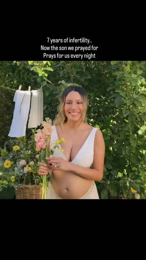 Why is this video so blurry 🥹😭 As I was listening to my son pray for us, it made me think of our journey to become parents… dealing with infertility was one of the hardest and loneliest moments of my life. Now to hear his prayers, I feel so full. 

I always think of @reproductivepartners and @drandyhuang they helped me start my family and just filled me with genuine hope. I’m so grateful for my babies