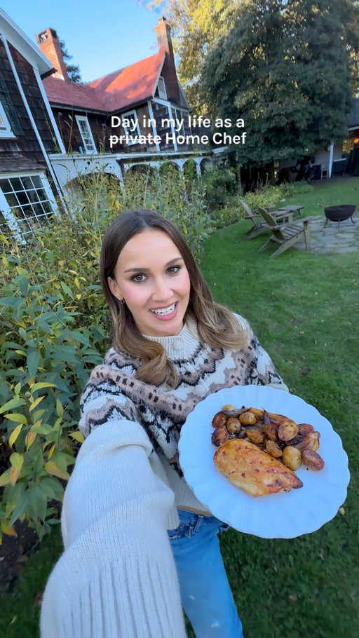 Day in the life of a Home Chef! Meredith Hayden of @wishbonekitchen is bringing her cozy, coastal recipes to the home chef menu, and we could not be more excited 🫶 Get everything you need, from the recipe cards to the fresh ingredients, delivered to your doorstep!