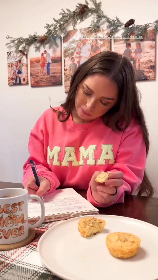 Quick, easy protein is a morning must. Cue APPLEGATE NATURALS® Frittata Bites. ⁠
⁠
📹️: @julia_penfield