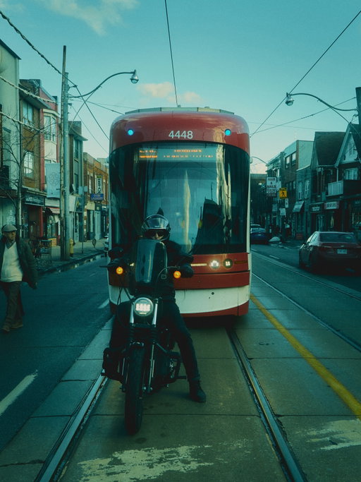 Took my camera out for a stroll on Dundas and to be honest, it was exactly what I needed after the turn of the new year. I normally don't bring my camera anywhere unless it's for work, so during that day I shook off the winter blues to get inspired. Street photography isn't what I "do" but capturing people and places in their authenticity is. 

Editing wise, I really focused on what I would like to see versus what other people would think about the photos. As a person who is colourblind, I struggle with my "inner-saboteur" as RuPaul Charles puts it, but I'm trying to lean into it more. I've been plagued by own self-doubt for yeaaaaars because of my colourblindness and I'm glad to well, erm, come out of the closet (?) and show the world how I view it.

Anyways love y'all thanks for reading xoxo

Song: Pathos (Rework by @leoeinaudi) by @ludovico_einaudi