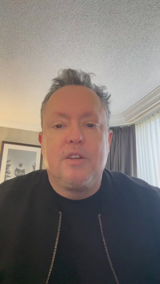 Quelques nouvelles de Mike 👀

Hier avait lieu le premier spectacle de la tournée de Mike dans la francophonie du Canada anglais, et c’était complètement fou.

🏆 Mike est aussi nommé aux Olivier pour Spectacle de l’année et, surtout, pour Festival de l’année. Mike a d’ailleurs remporté quelques prix lors du festival. 😂✨

🎤 Mike Ward au Centre Bell
🎟️ Billets disponibles sur le site web de Mike (lien en bio)